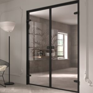 Lasi­pariovi karmilla, maksimikoko 1 830 mm x 2 250 mm