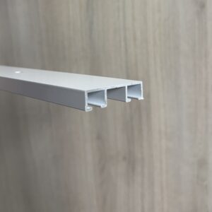 2-urainen verhokisko, suosituin malli 73mm