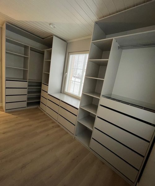 69351BD4-4EBA-49CF-A487-412ED9FDE82B